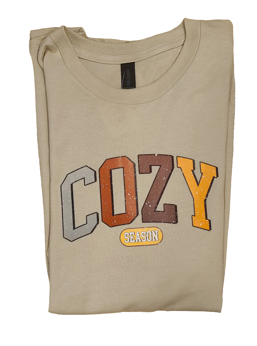 Cream COZY Season Graphic Tee Size L