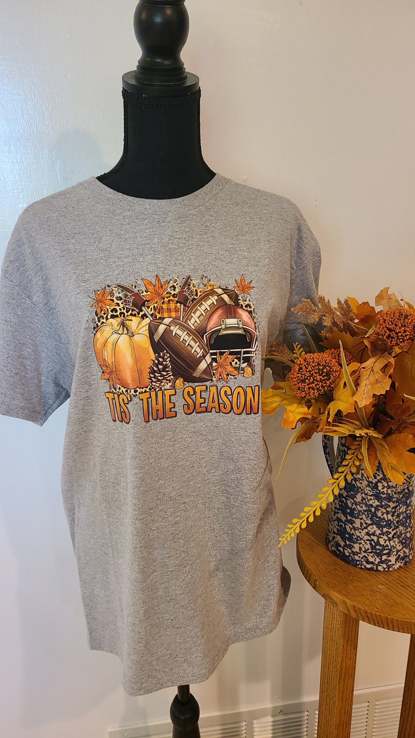 Tis The Season Footballs Short Sleeve Tee